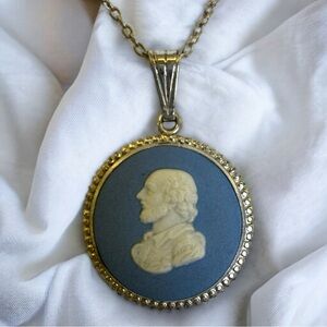 Vintage 925 Wedgewood Jasperware Male Cameo Pendant Necklace